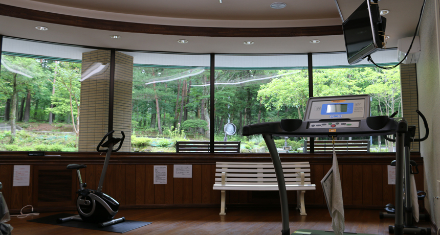 富士山を望む豊かな自然の中で、くつろぎを楽しむリゾートマンション